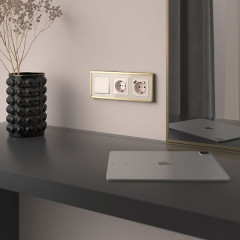 W1112043/ Выключатель одноклавишный проходной (айвори акрил) W1112043