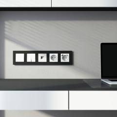 Рамка на 5 постов Slab (черный софт) W0052908