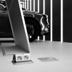 W8074065/ Выдвижной блок на 4 модуля (серебряный) W8074065