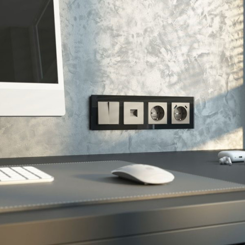W1271704/ Розетка с заземлением, шторками и USB тип A+C (дымчатый) W1271704